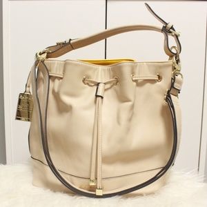 Samantha Thavasa Bucket Bag